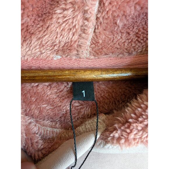 Free the Sheep Poncho Sweater Women's 1 Pink Sherpa Lined Sleeveless Hooded NWT - Picture 3 of 5